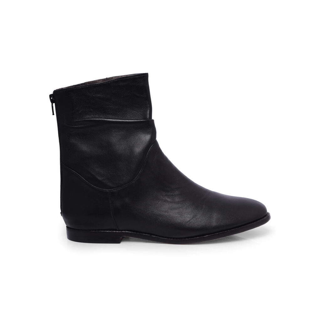 Bota Basic Preta